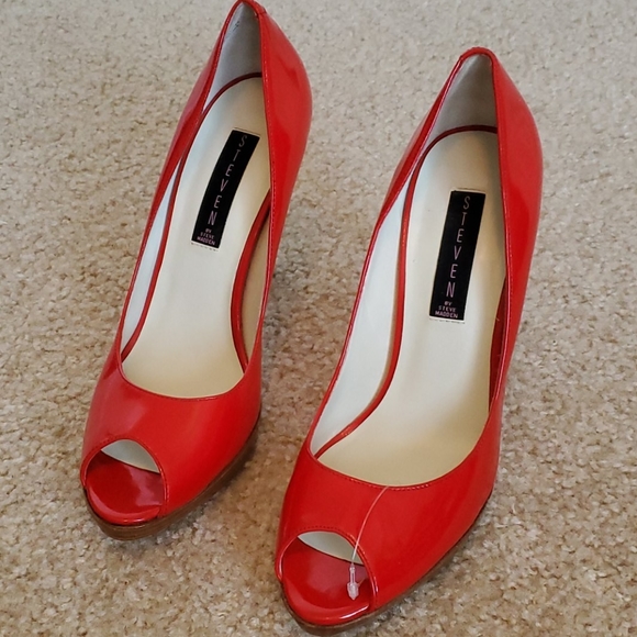 Steven by steve madden red Lalo pumps size 9.5 euc - Picture 2 of 8